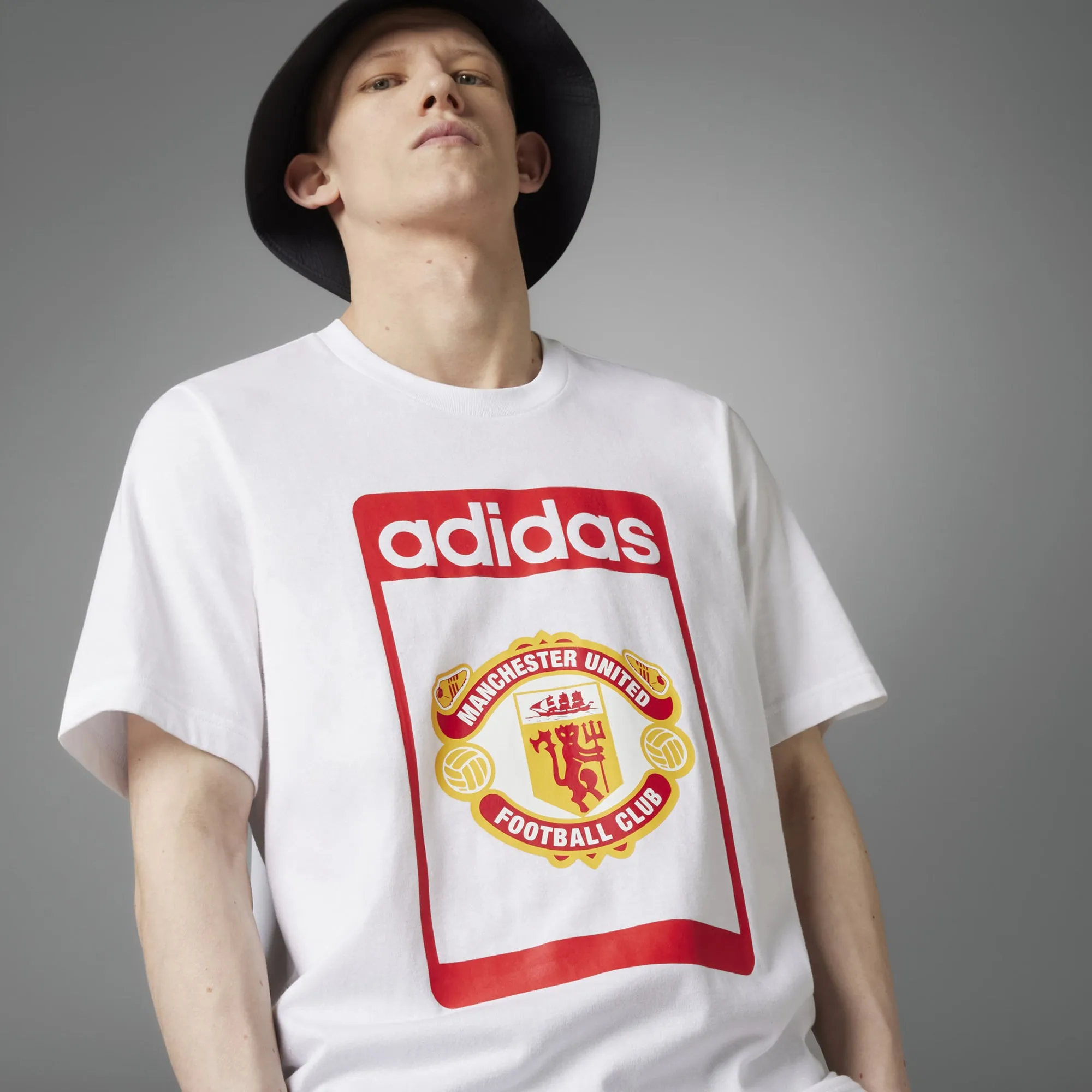 Adidas Originals | MANCHESTER UNITED OG GRAPHIC TEE  { WHITE/RED