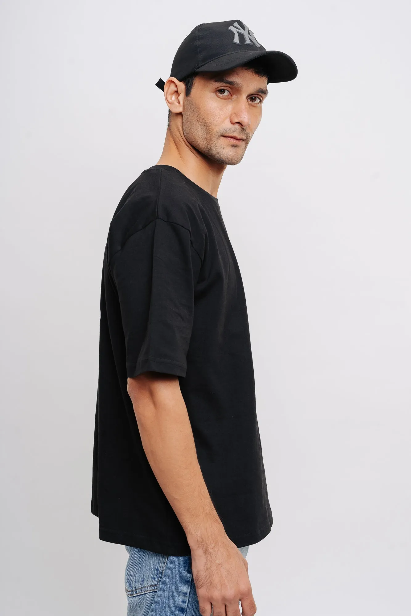 Black Graphic Men's Oversized Tees