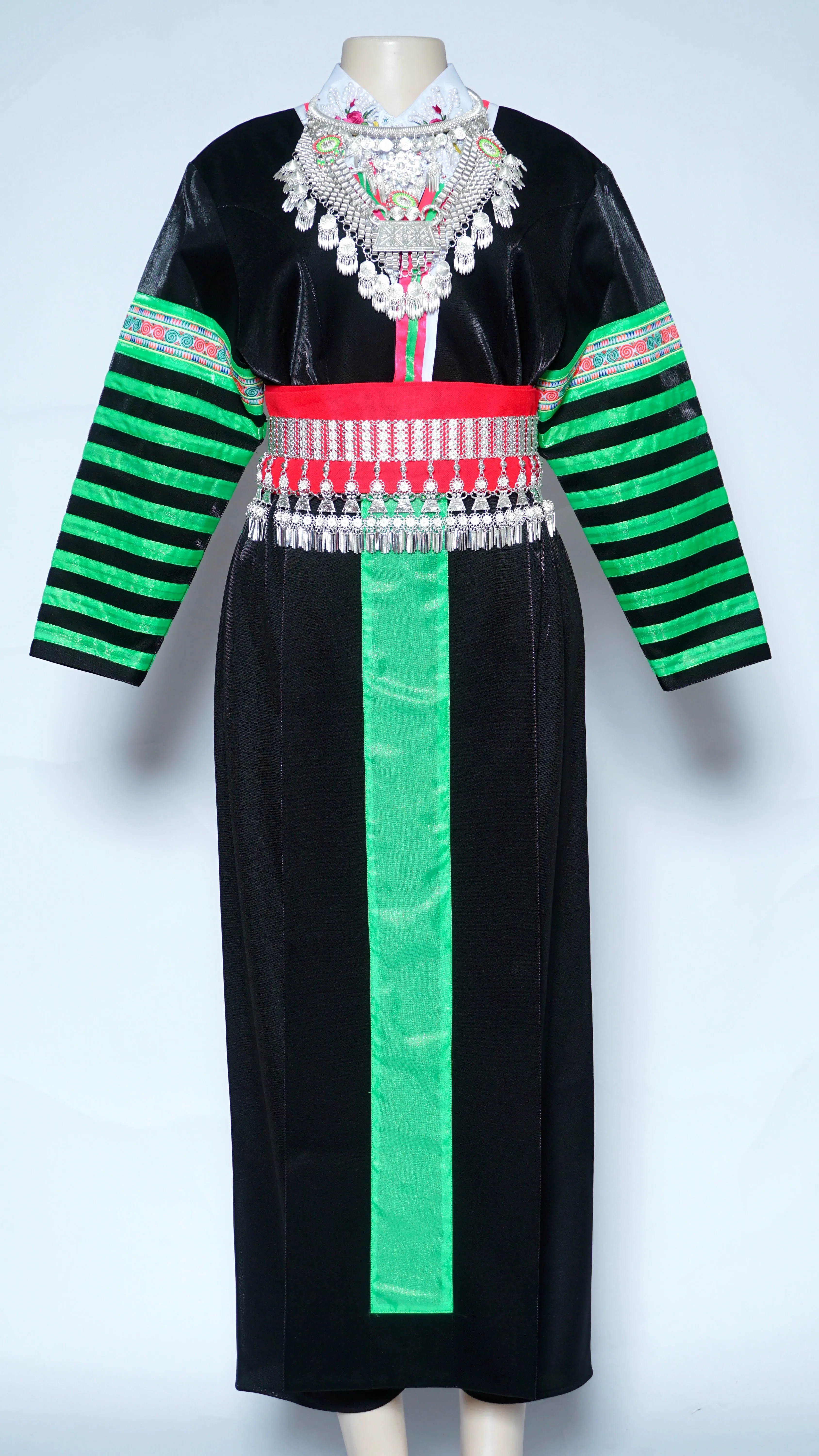 Hmong Txaij Green Trim (44")