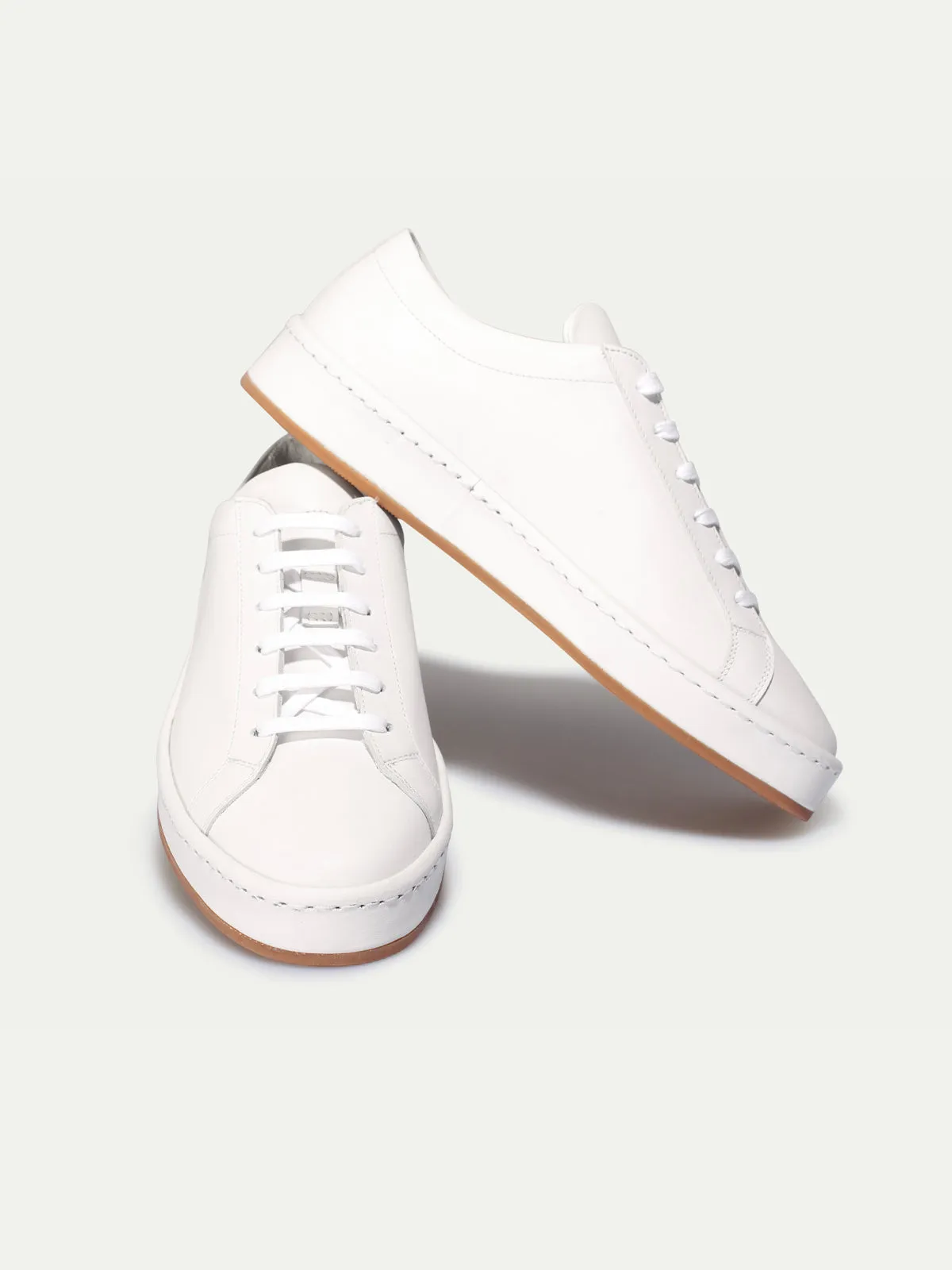 Lady White Voyager Sneaker